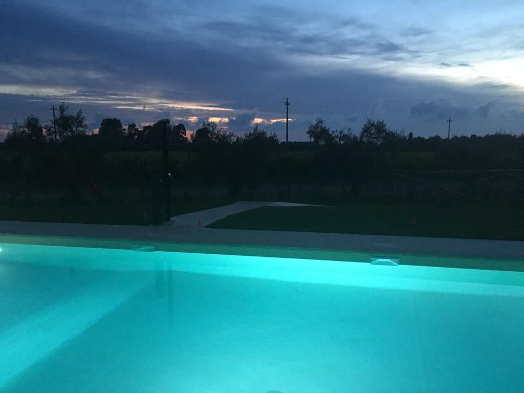 קסטנייטו קרדוצ'י Agriturismo Quattro Pini מראה חיצוני תמונה